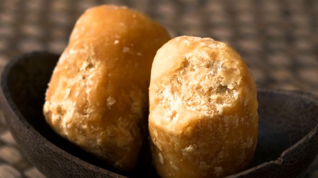 Jaggery benefits in Winter, Asthma, Blood Pressure, Cold, health News