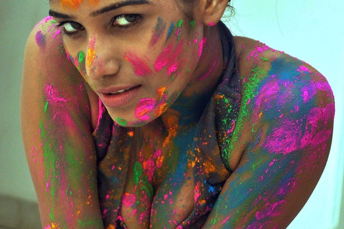 bold holi2