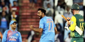 Centurian T20, Mahendra Singh Dhoni, Manish Pandey, Abuse