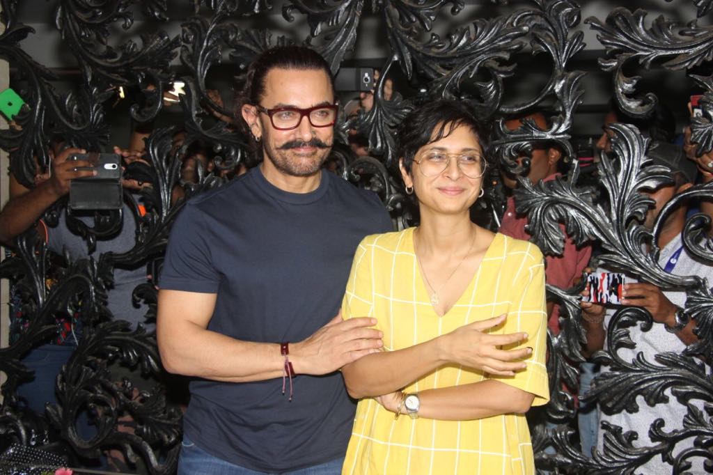 Bollywood Actor,Aamir Khan,kiss Wife Kiran Rao,Birthday Party