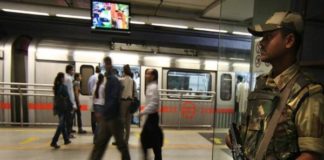 Metro Station, Dhaula Kuaan, CISF, Drunk Woman