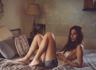 monica dogra,shares,hot pics