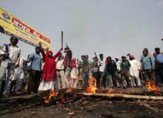 SC/ST Bill, Dalit Protest, Bharat Band, Faridabad, Stone Pelting