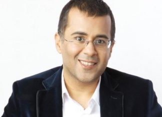 Chetan BHagat, April Fool, Tweet, Congress