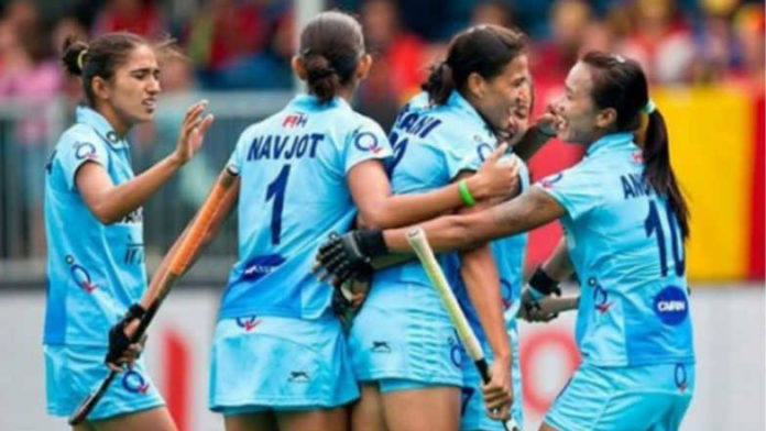 hockey-womens-team