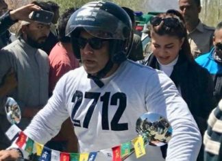 salman khan,jacqueline fernandez,bike ride,shooting race 3,viral video,pictures