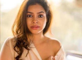 Television Actress,Sumona Chakravarti,Bold Photoshoot