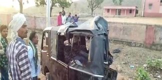 high-speed-truck-collided-with-a-car-killed-4-and-injured-14-