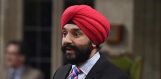 Canada, Sikh Minister, Insult, US airport,turban