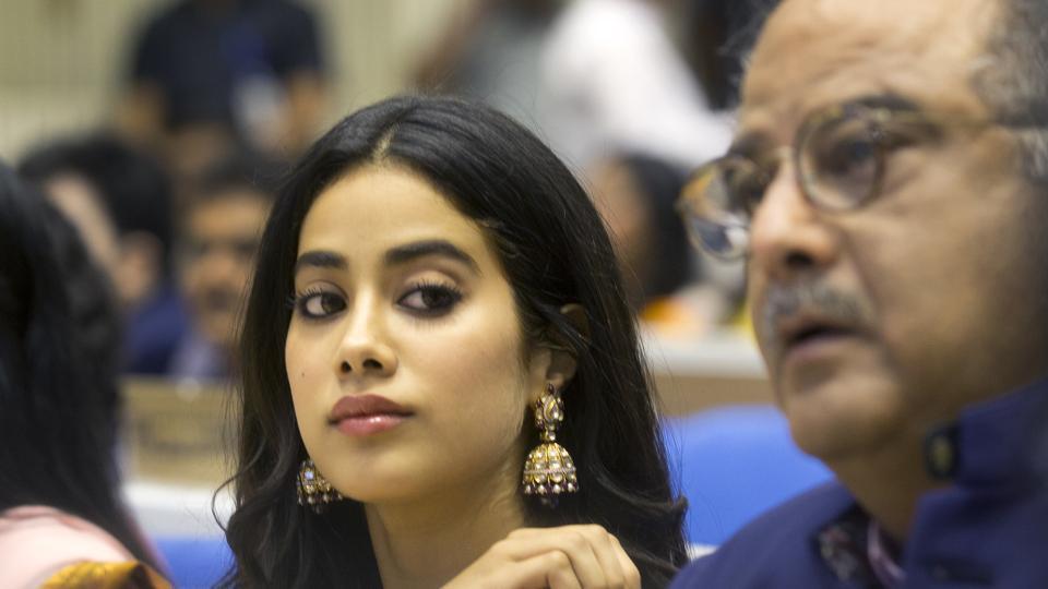 jhanvi kapoor,misses,sridevi