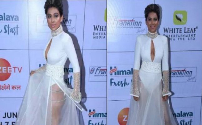  nia sharma,bold pictures,gold awards 2018