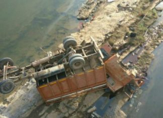 Son river, bus accident ,Manoj Shrivastav