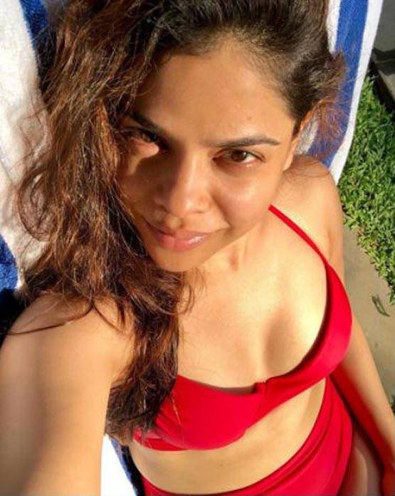 Television Actress,Sumona Chakravarti,Bold Photoshoot