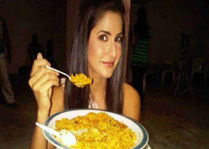 Bollywood Actress,Katrina Kaif,Fast Food,Street Food 